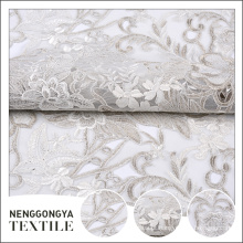 Made in China malha poliéster bordado floral tecido de casamento de tule